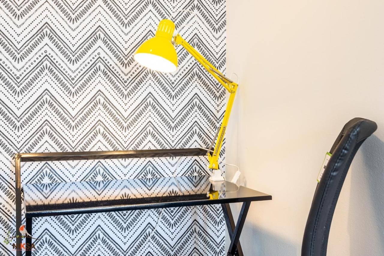 Niksa Serviced Accommodation - 3 Bedroom House Welwyn Garden City Eksteriør billede
